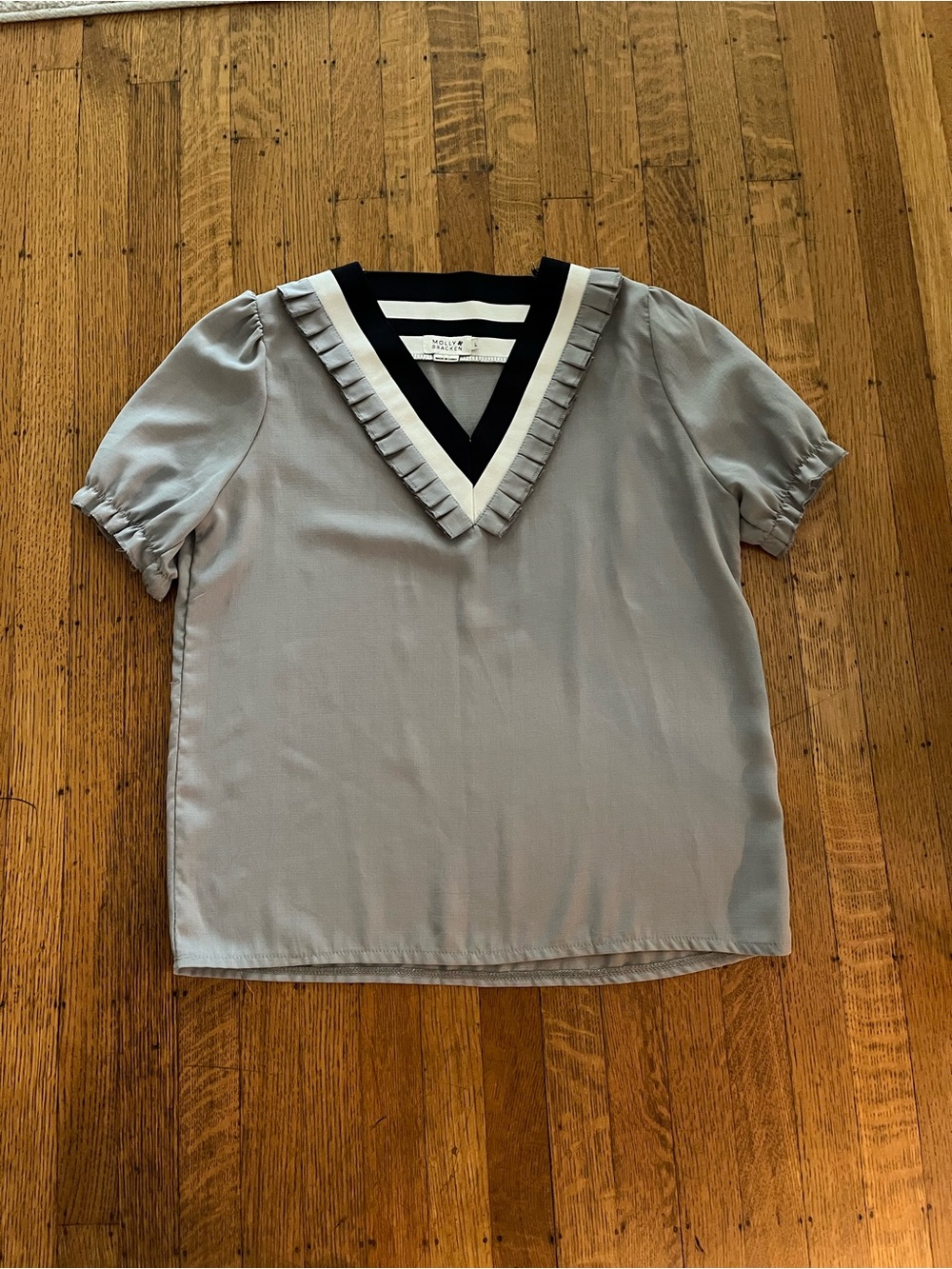 Molly Bracken Gray V-Neck Ruffle Trim Short Sleeve Top